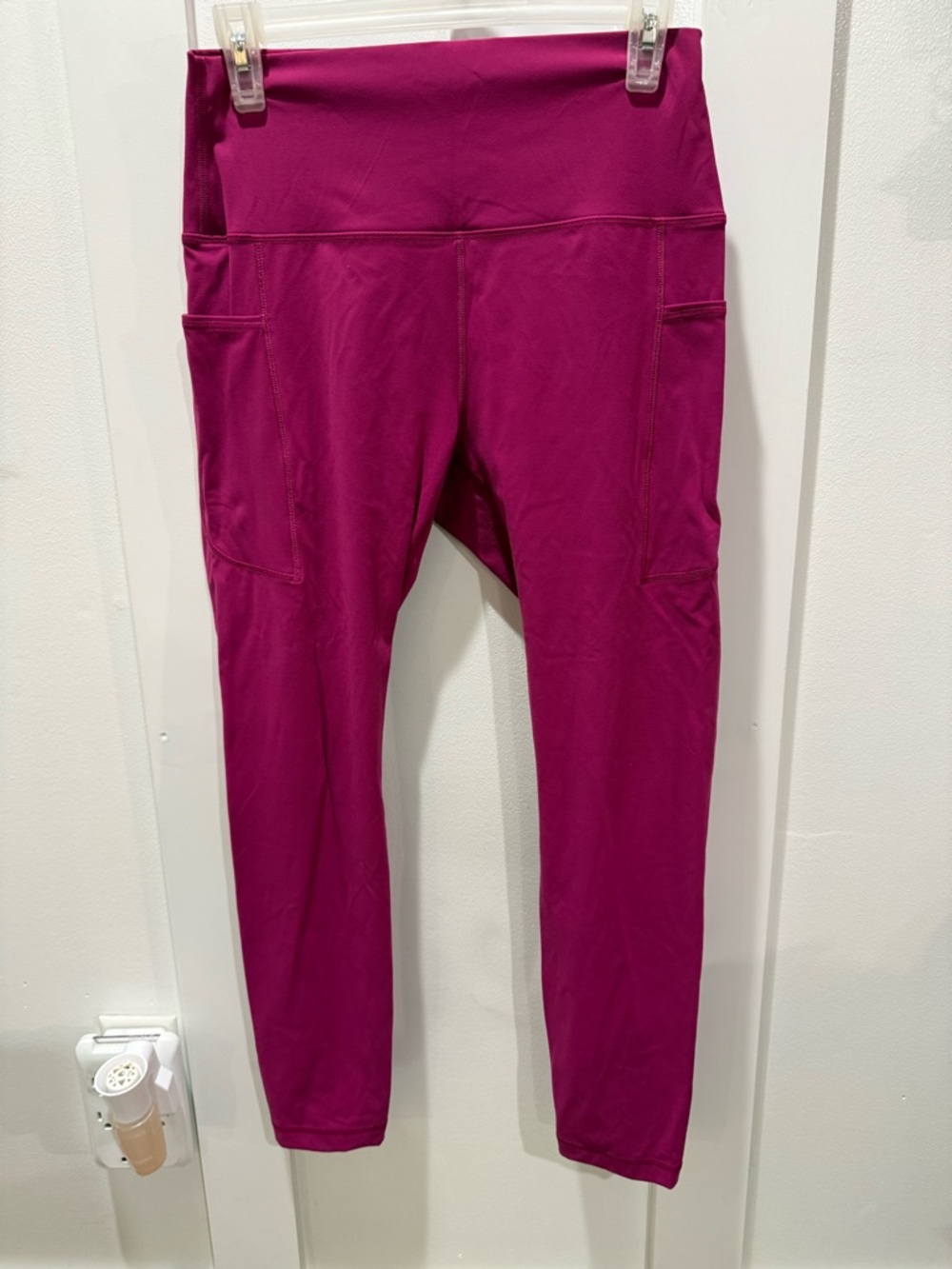 HeyNuts High-Rise Magenta Pocket Leggings - Women's Activewear